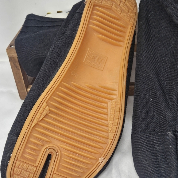 Japanese Tabi Ninja Split Toe Low Top Shoes Men 12.5 - Picture 6 of 6